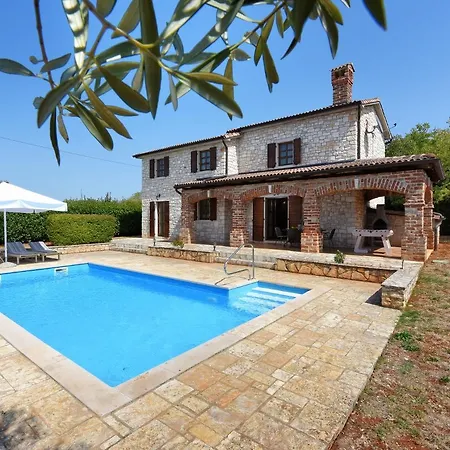 By Istarski Dvori Villa *